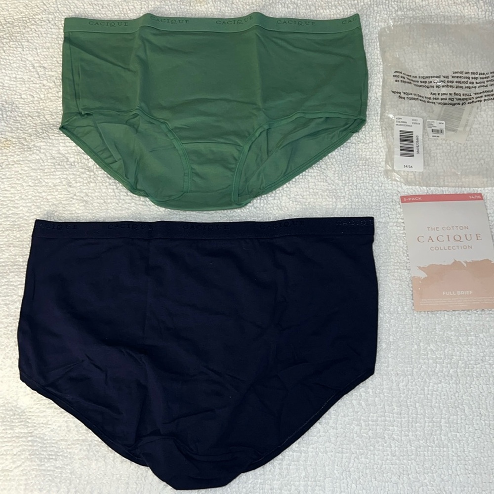 NIP Cacique Full Brief The Cotton Collection s14/16
1 Green & 1 Navy